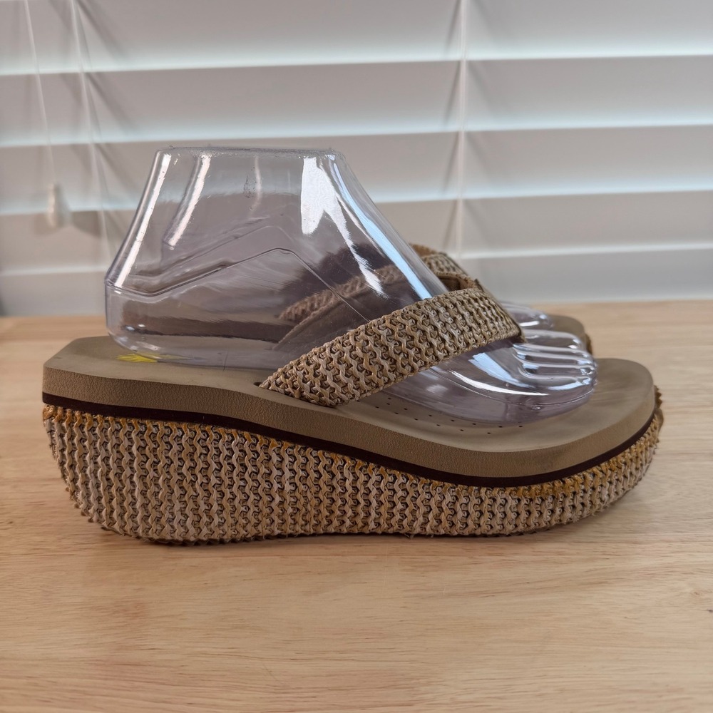 Volatile Island Wedge Thong Sandals Women's Beige Woven Platform Y2K 90s - 9 - Picture 2 of 10